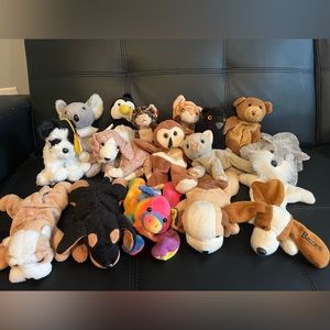 16 Beanie Babies